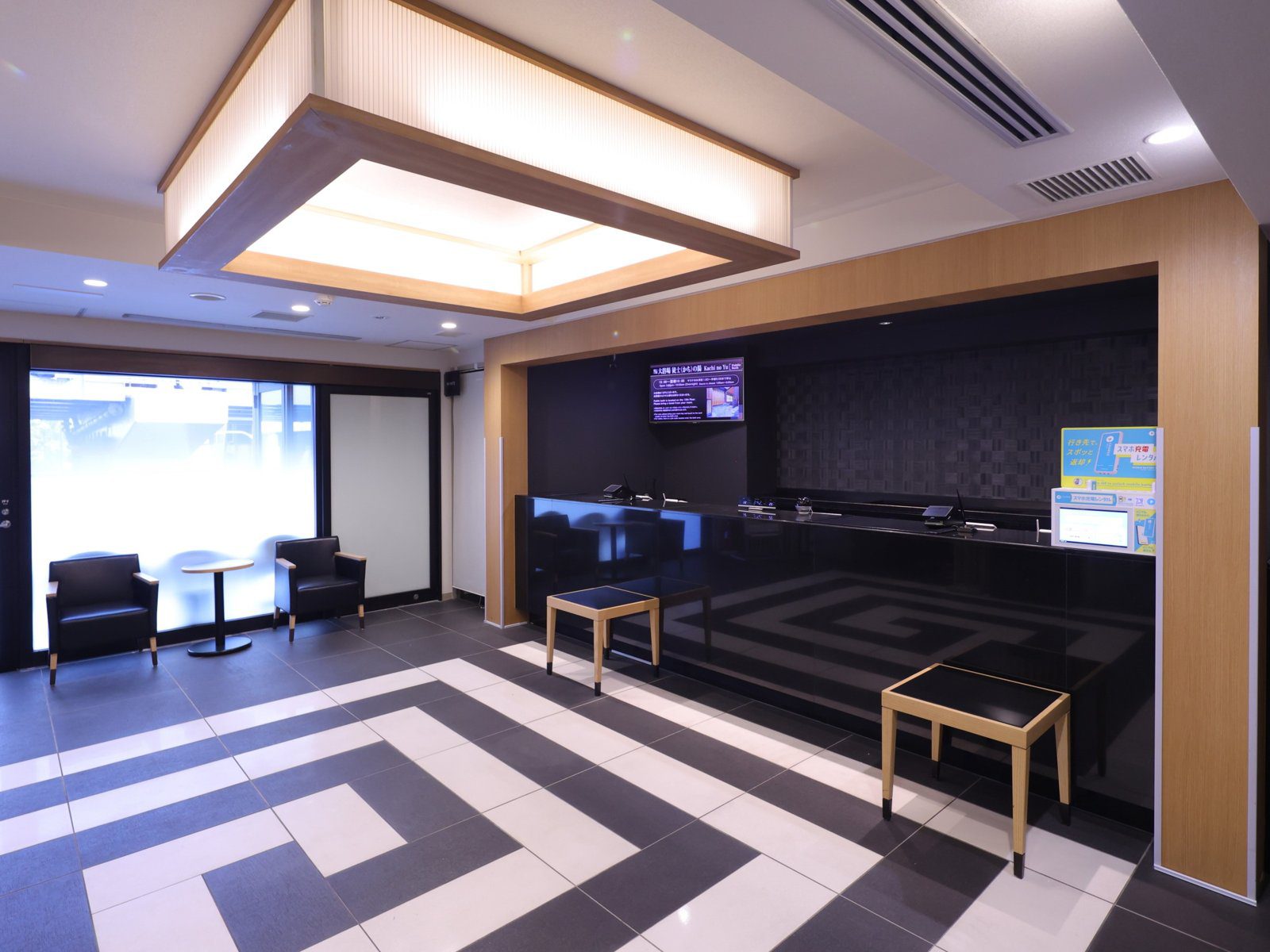 Dormy Inn 上野・御徒町 2 樓大廳與櫃台