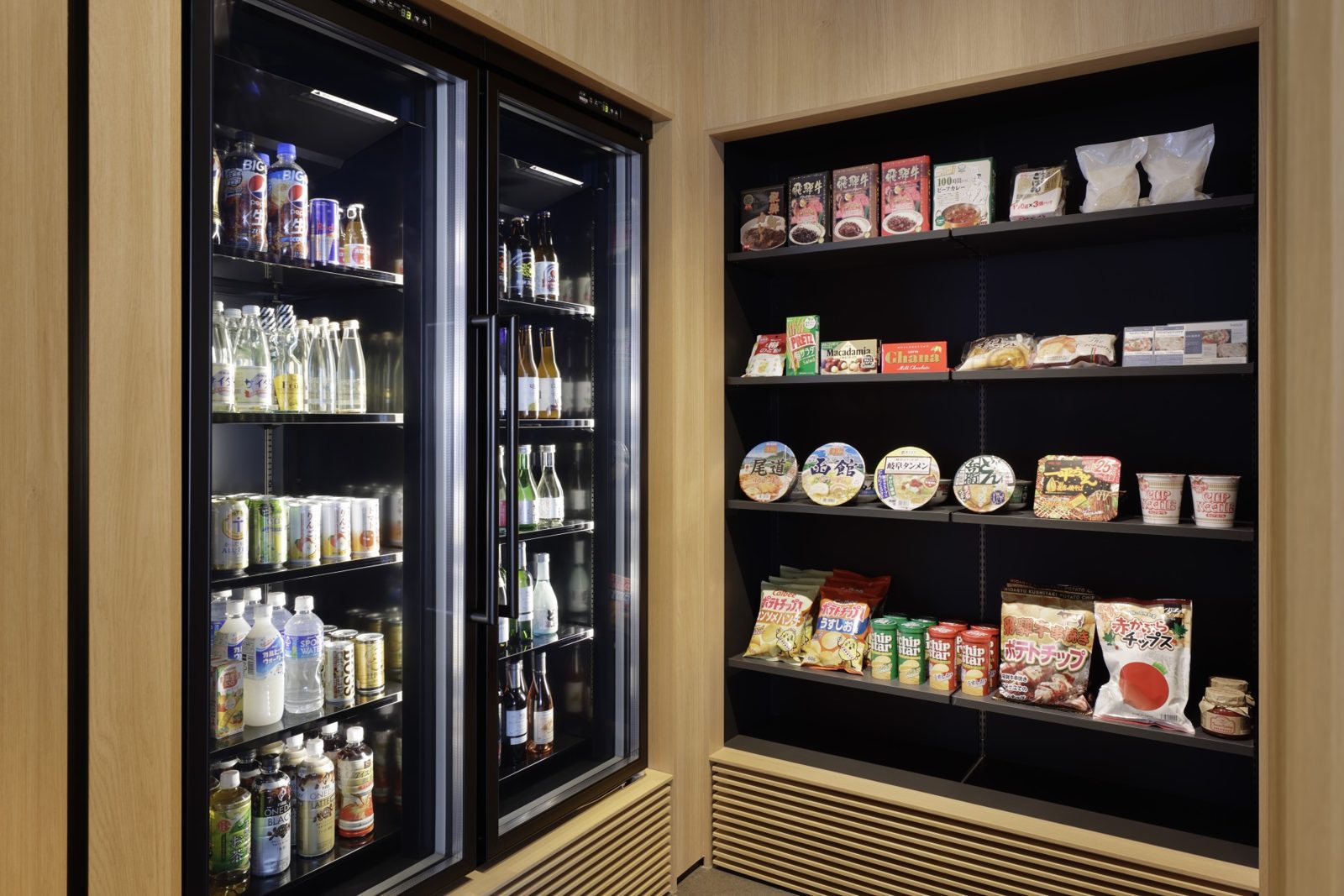萬楓酒店 岐阜高山白川鄉 Marketplace 的商品架