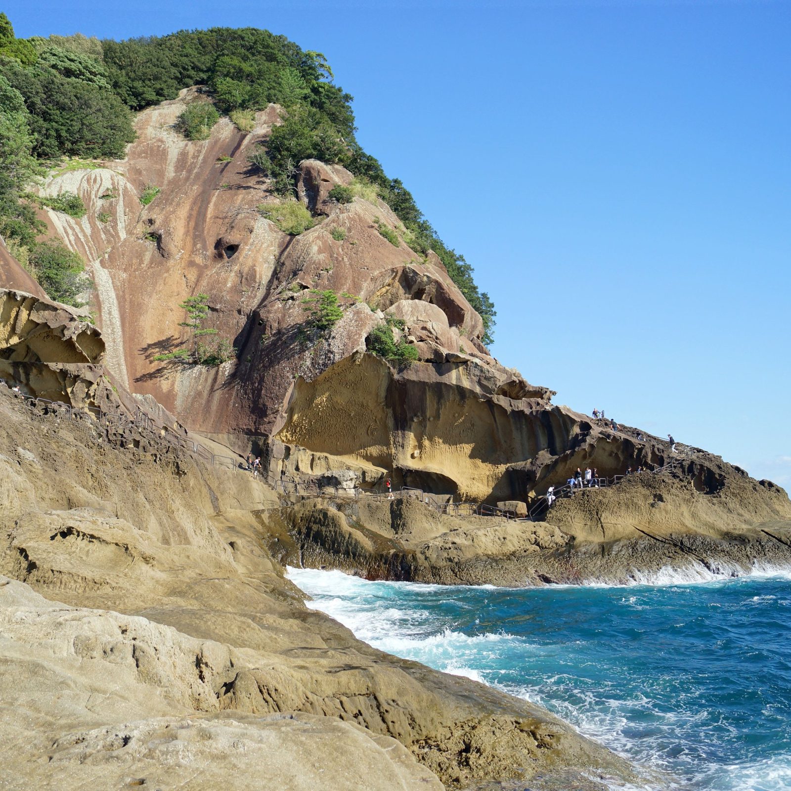 萬楓酒店 三重熊野古道御濱 鬼城的海蝕岩壁