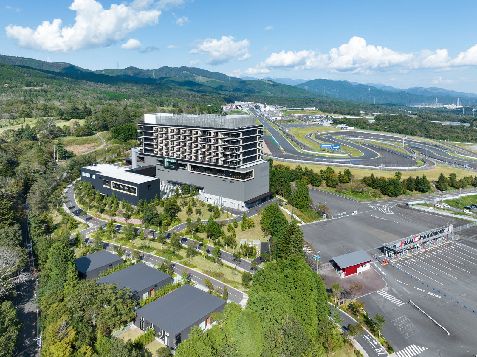 富士賽車場飯店 飯店、別墅區與富士賽車場空拍