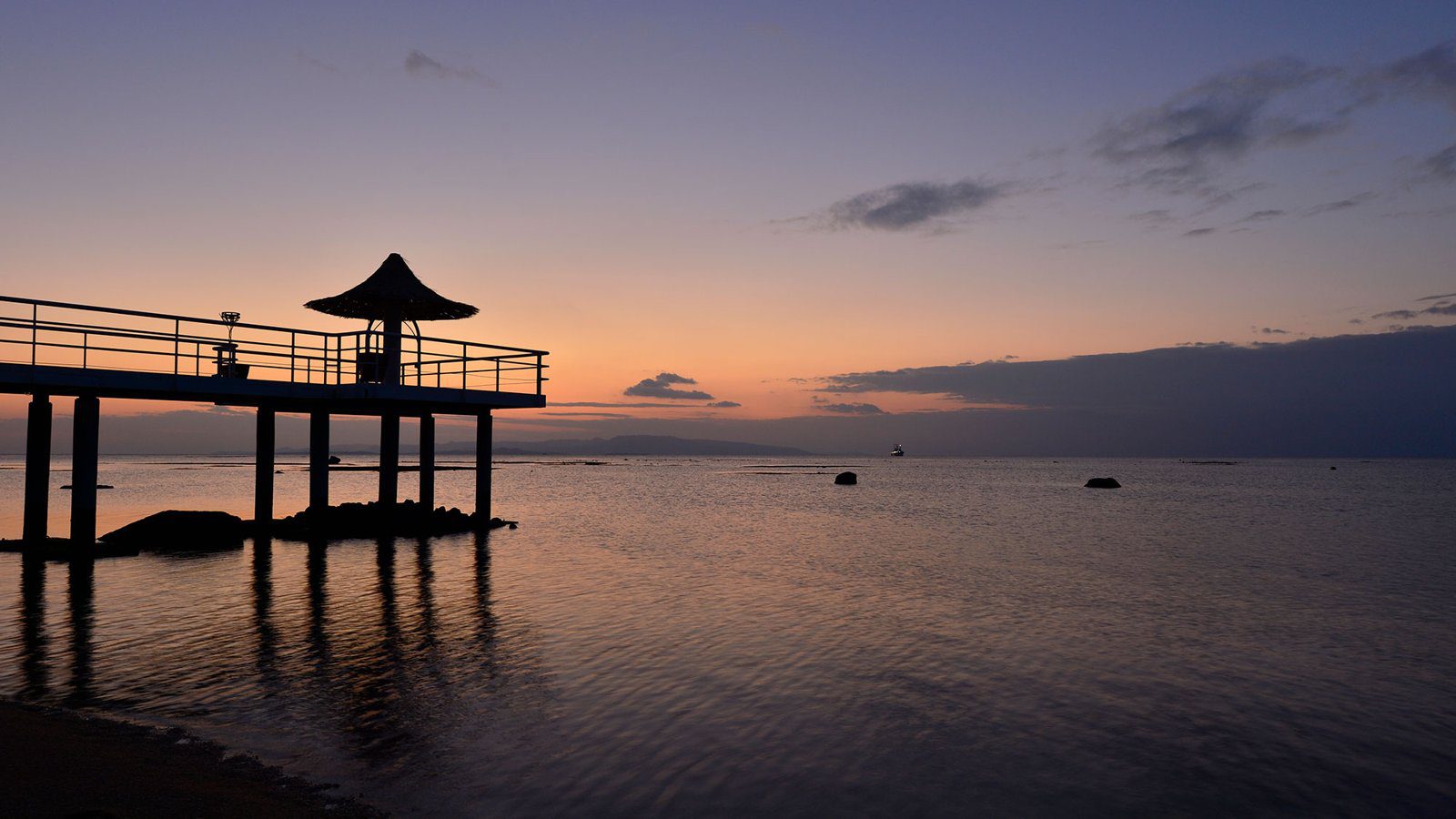 石垣島 富崎海灘渡假酒店 暮色中的天使碼頭（Fusaki Angel Pier）