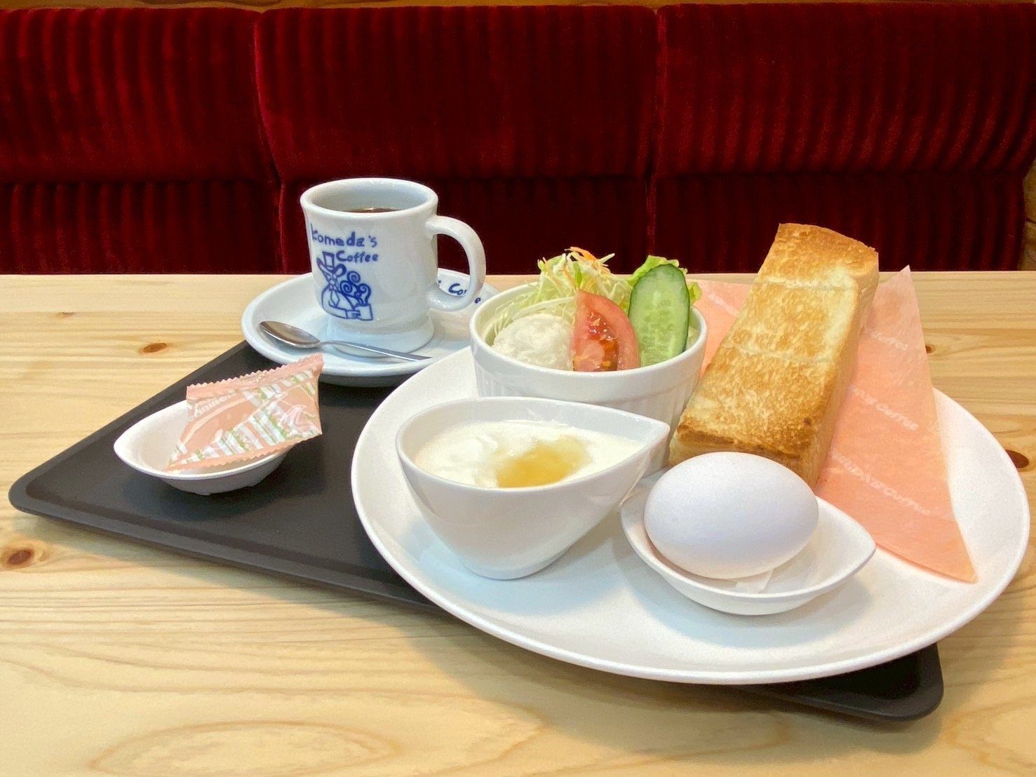 Garner Hotel 京都四條烏丸 コメダ珈琲店早餐一例