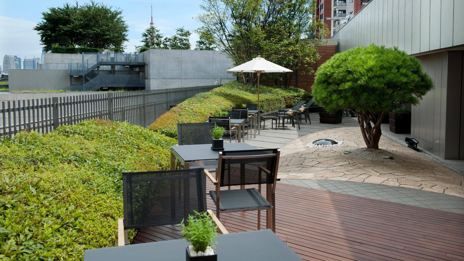 東京君悅酒店 Grand Club 的戶外露台
