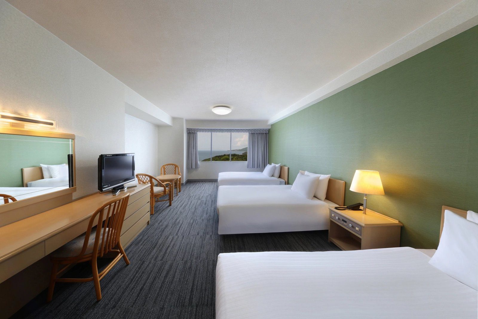 Grand Mercure 和歌山南部度假酒店 三床客房