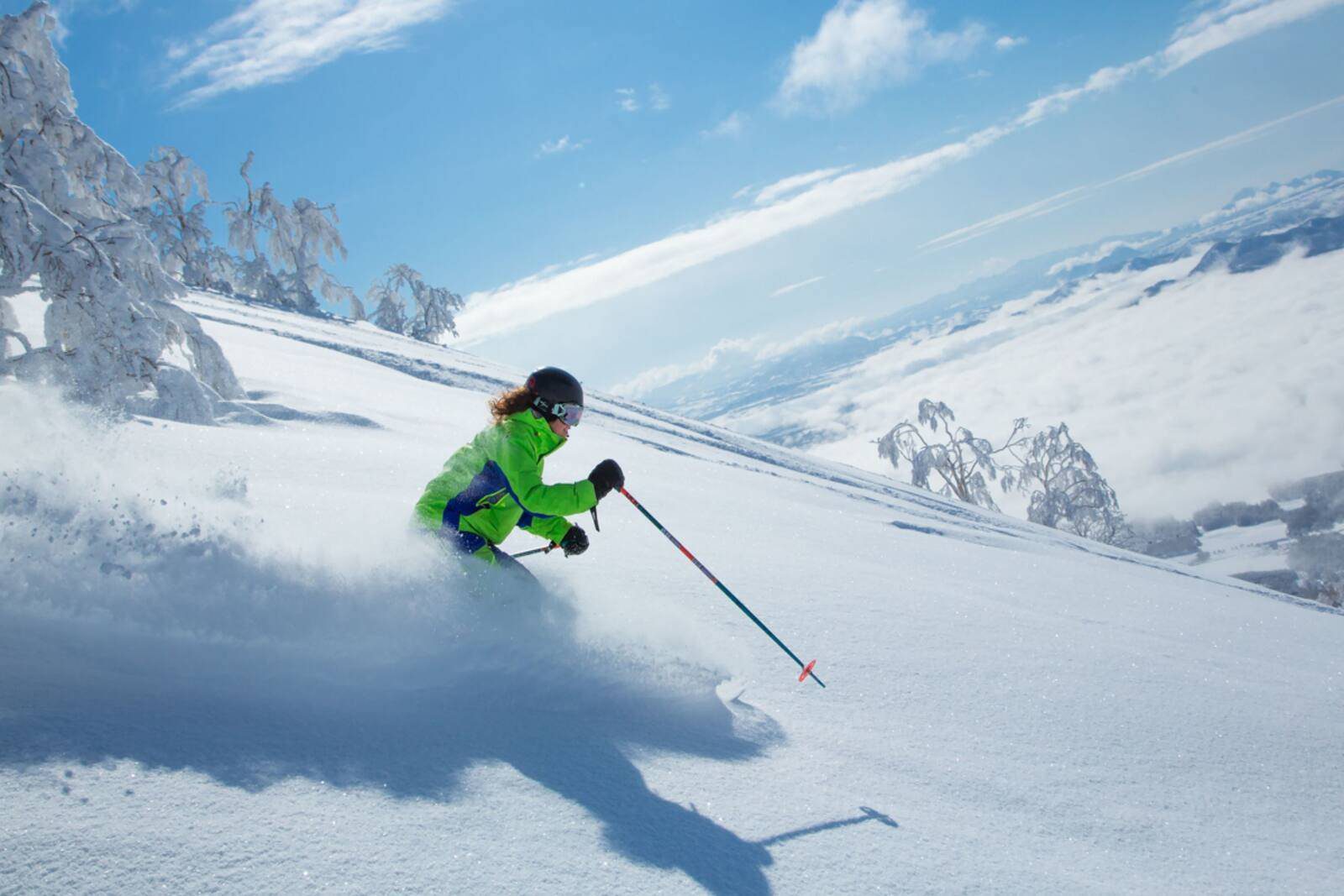 二世古村希爾頓酒店 安努普利山坡上滑粉雪的滑雪客