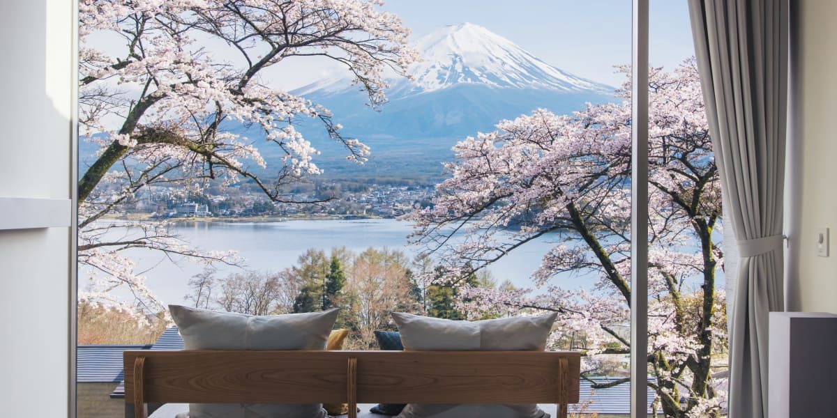 虹夕諾雅 富士 客艙的露台客廳：富士山就在正前方