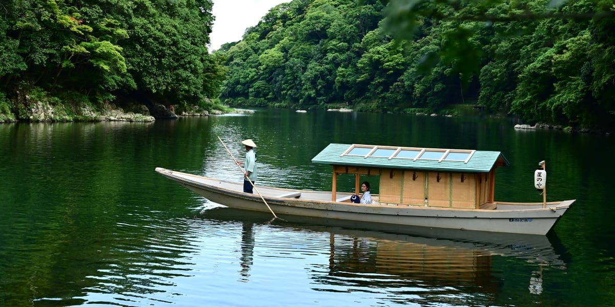 虹夕諾雅 京都 大堰川上的船