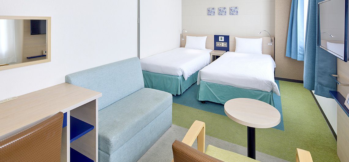 HOTEL YUGAF INN OKINAWA 現代明亮的東館精緻雙床客房