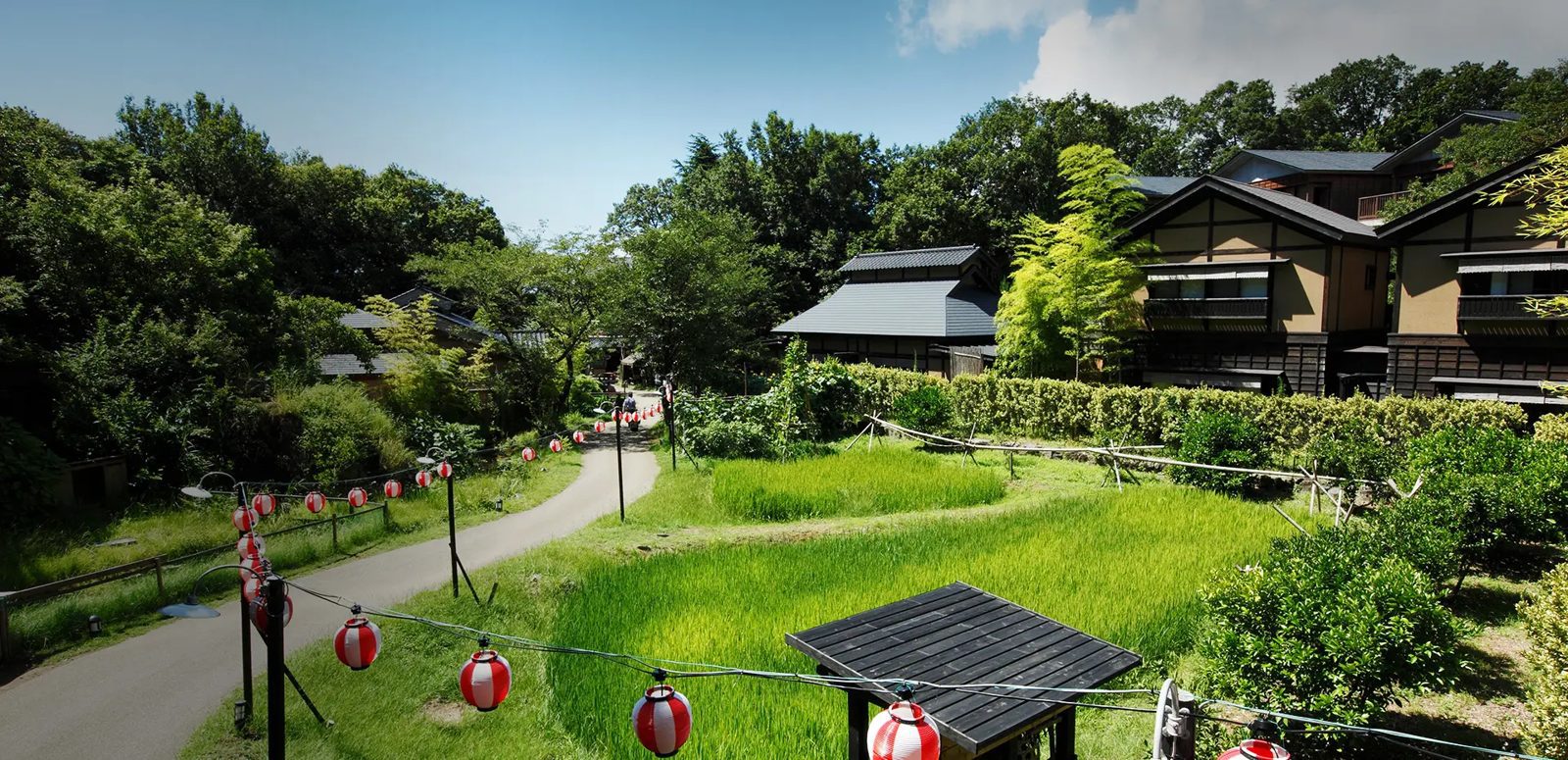 八幡野溫泉鄉 杜之湯 きらの里 里山風格的館內建築