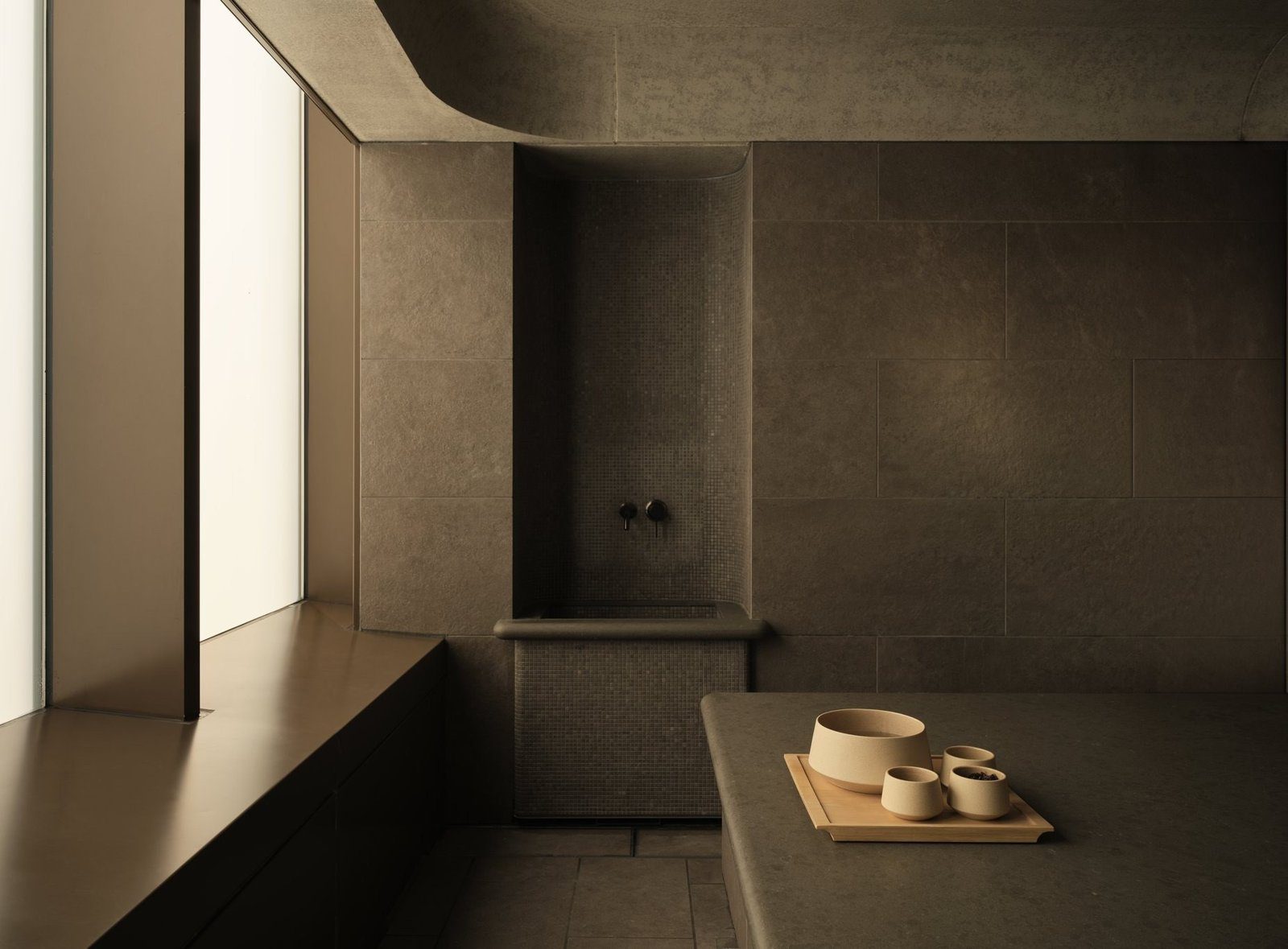 Janu 東京 Spa House 土耳其浴室的石砌平台