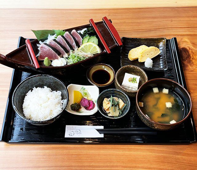 高知 JR 克萊門特 Inn 藁燒鰹魚定食早餐