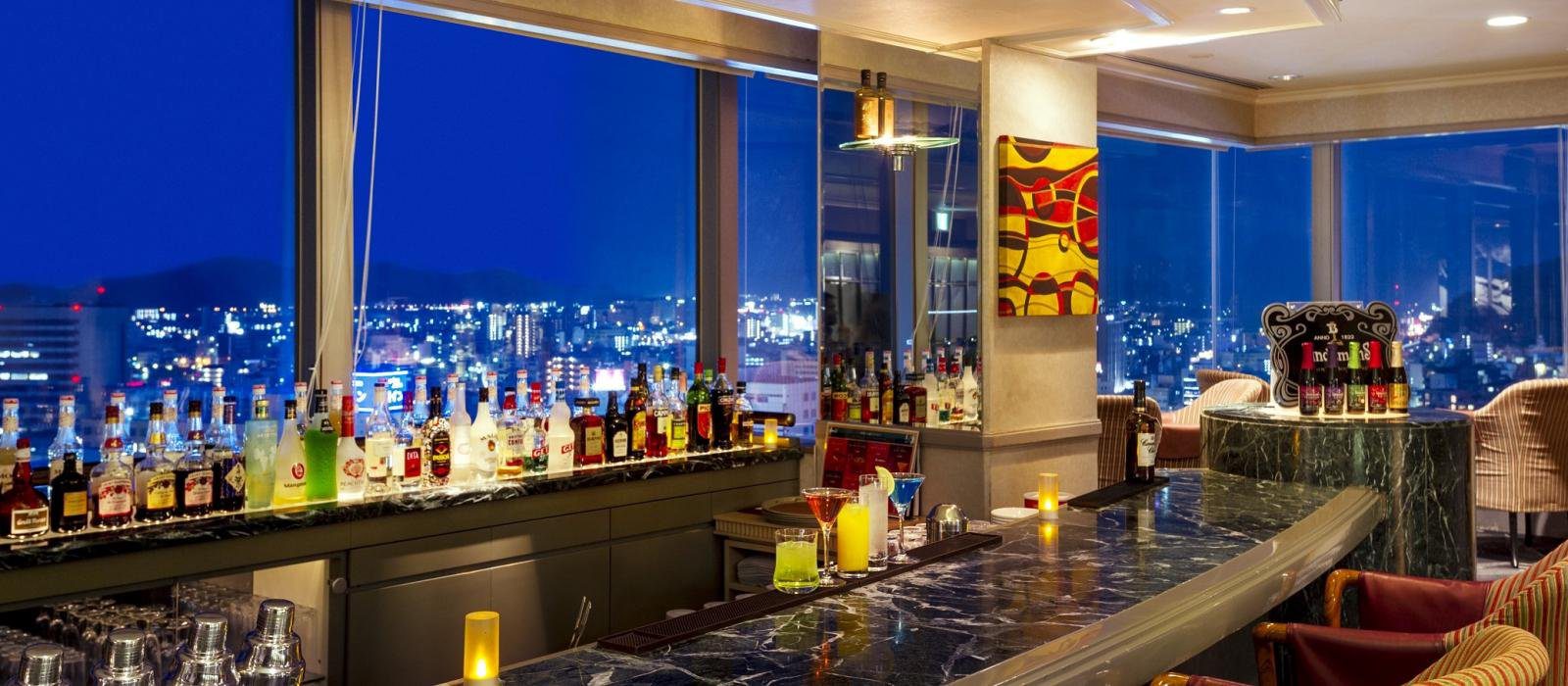 德島 JR 克萊門特飯店 18 樓酒吧煌的夜景