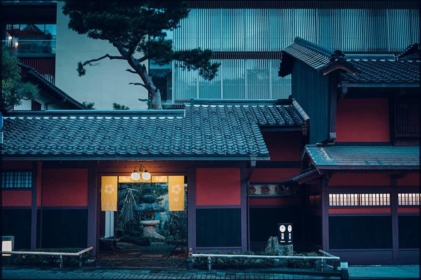 界 加賀 外觀與位置