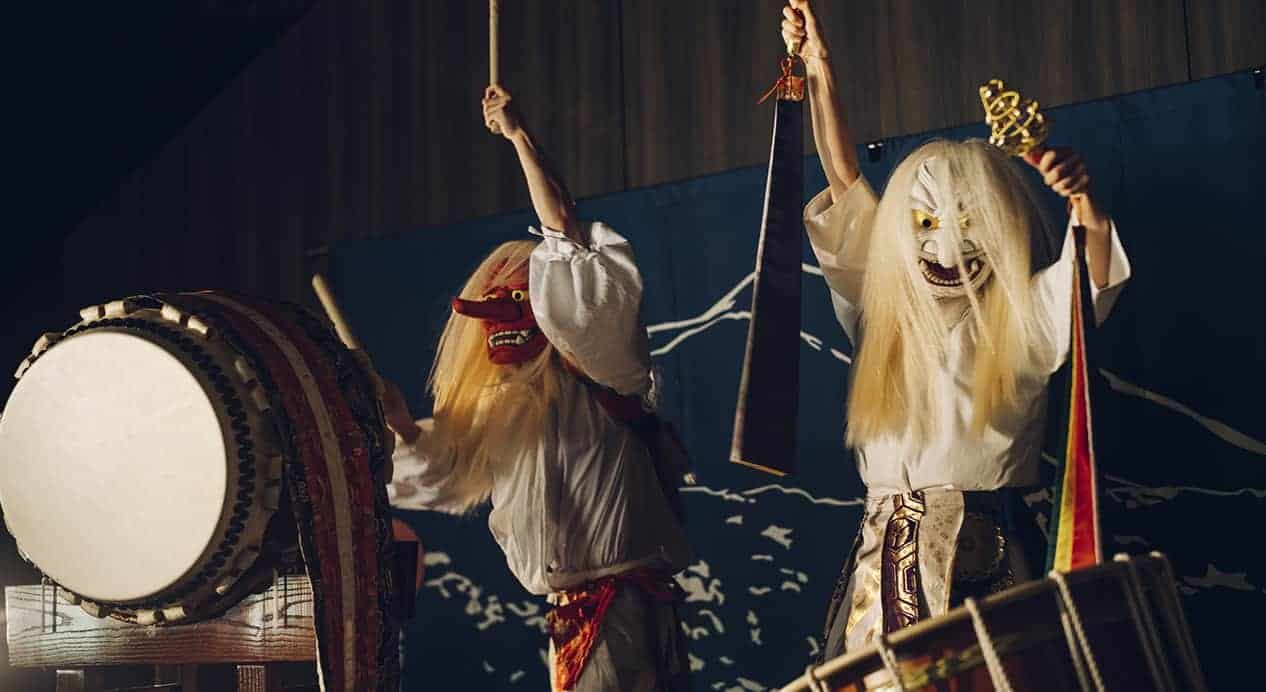 界 霧島 太鼓與神樂鈴的「天孫降臨舞蹈表演」