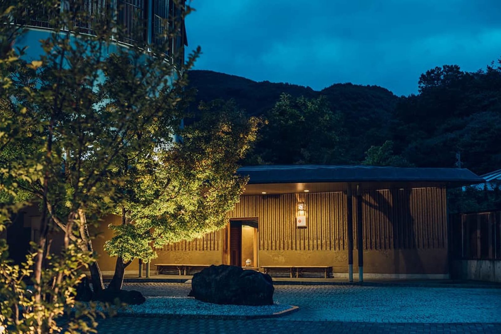 界 松本 旅館入口