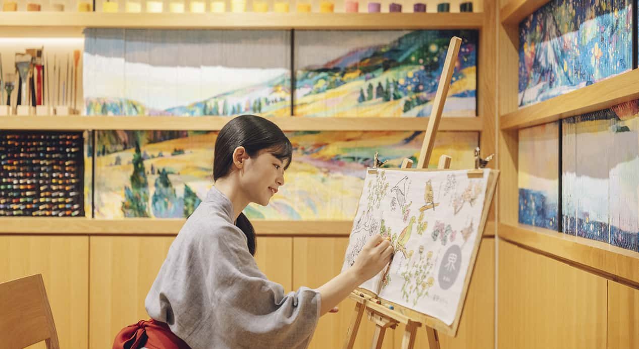 界 仙石原 館內像美術館，還能自己畫一條手帕