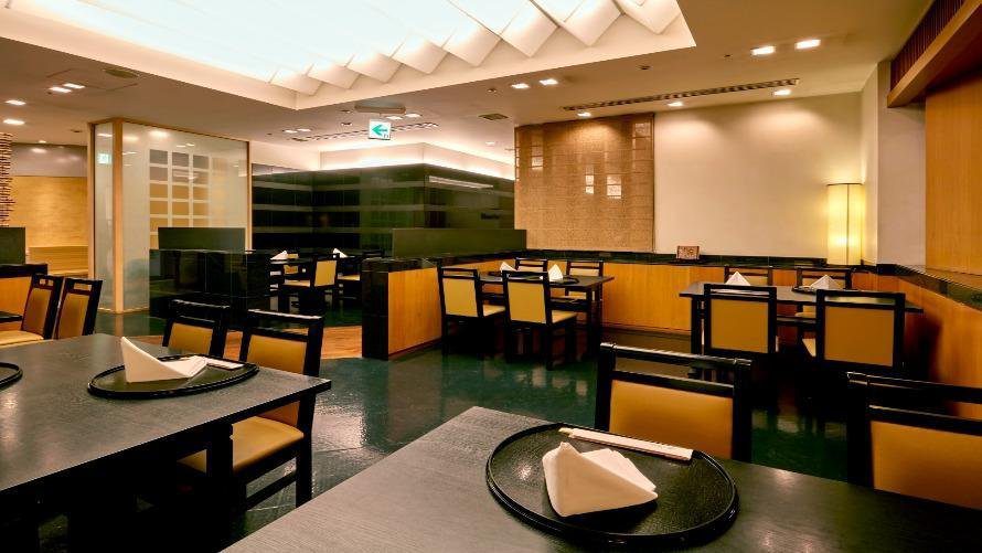 川越王子飯店 和風餐廳寬敞明亮用餐氛圍