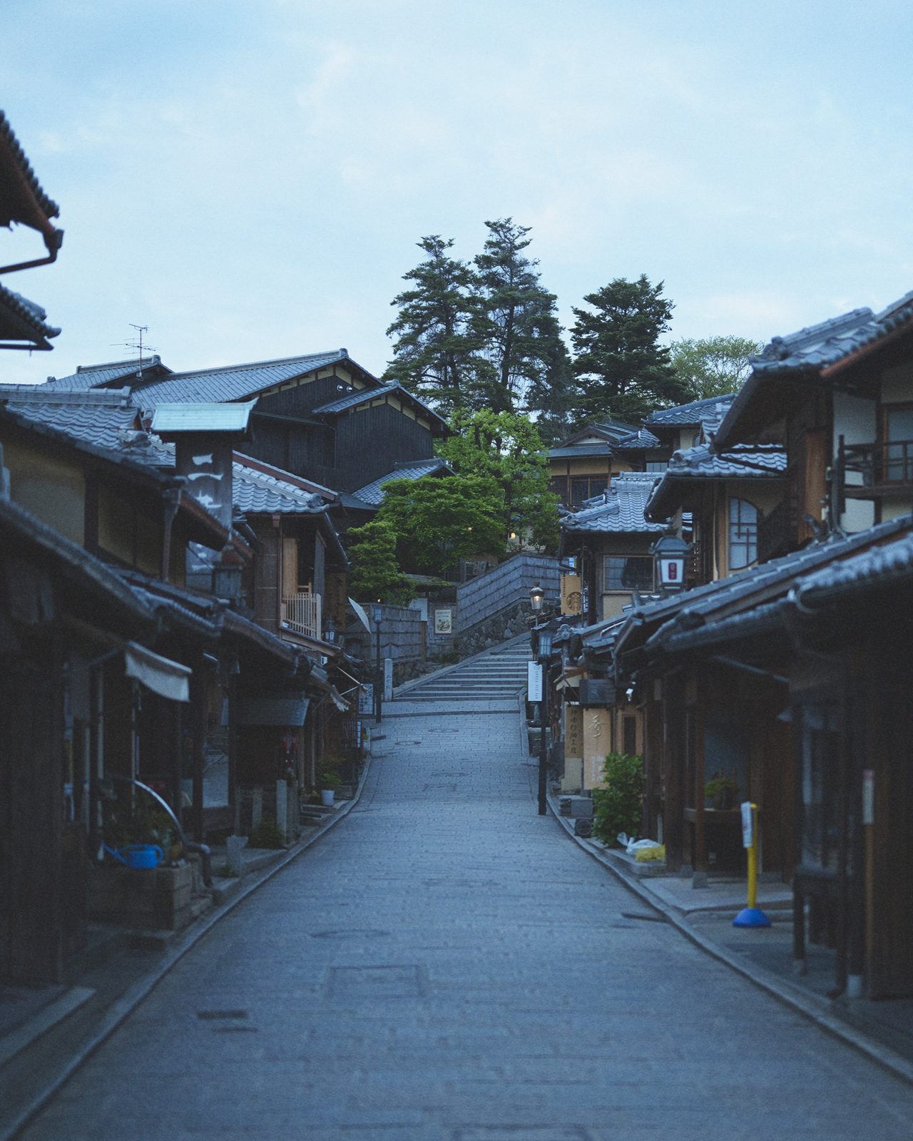東山露地 Kazeno Heritage 京都 產寧坂的重要傳統建造物群保存地區裡的靜巷