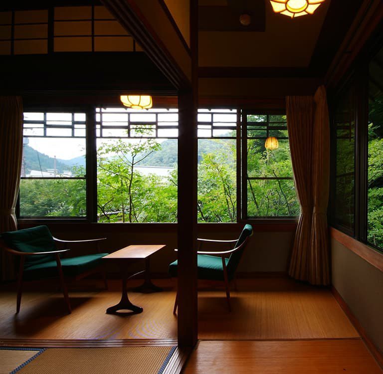 城崎溫泉 西村屋本館 雅致純和室客房直眺名園景觀