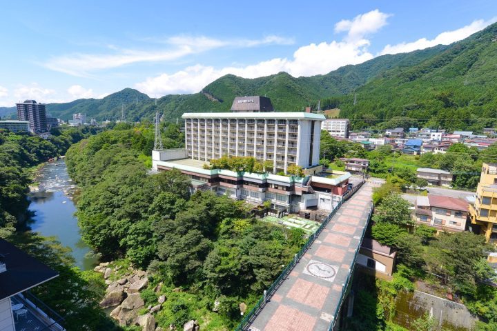 鬼怒川溫泉旅遊攻略｜大吊橋、遊船、江戶村、交通與溫泉飯店推薦