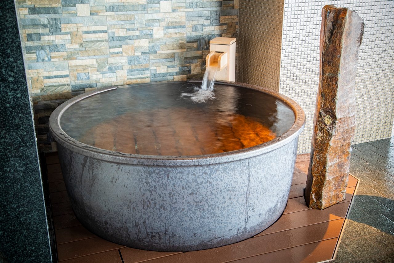 La Vista 富良野 Hills 男湯的壺湯