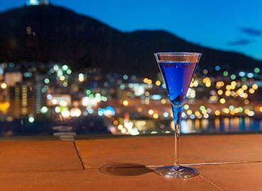 La Vista 函館灣 12 樓的酒吧