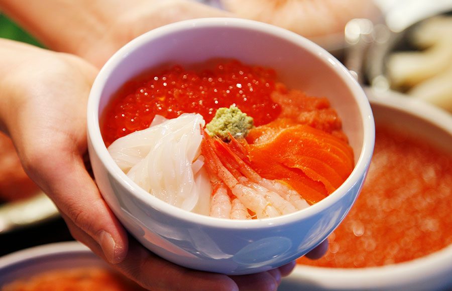 La Vista 函館灣 早餐自己組的海鮮丼