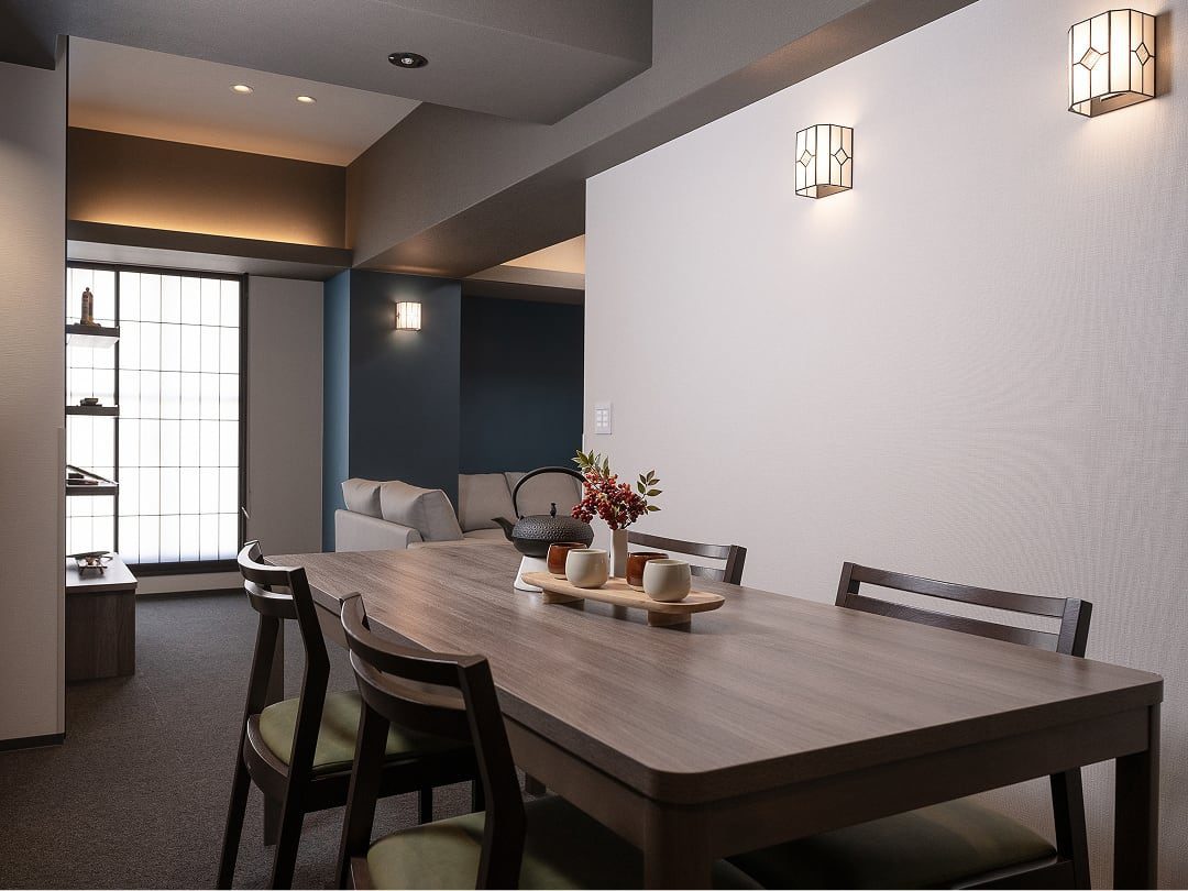 MIMARU SUITES 京都CENTRAL 客房餐桌