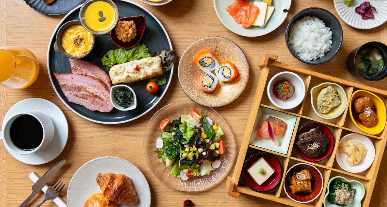三井花園飯店 銀座五丁目 九格小菜的和食膳、握壽司與沙拉早餐