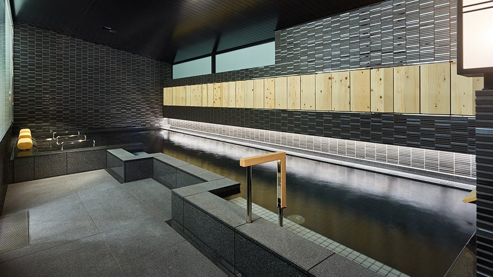 三井花園飯店 日本橋 Premier 9 樓的檜木寢湯大浴場