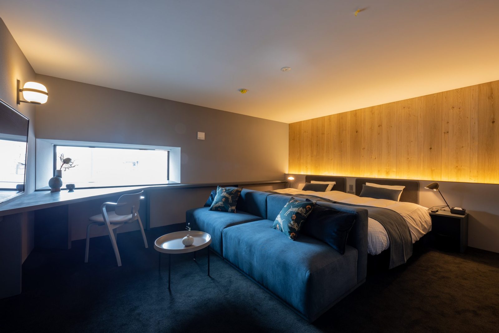 NIPPONIA HOTEL 函館 港町 客房的起居空間