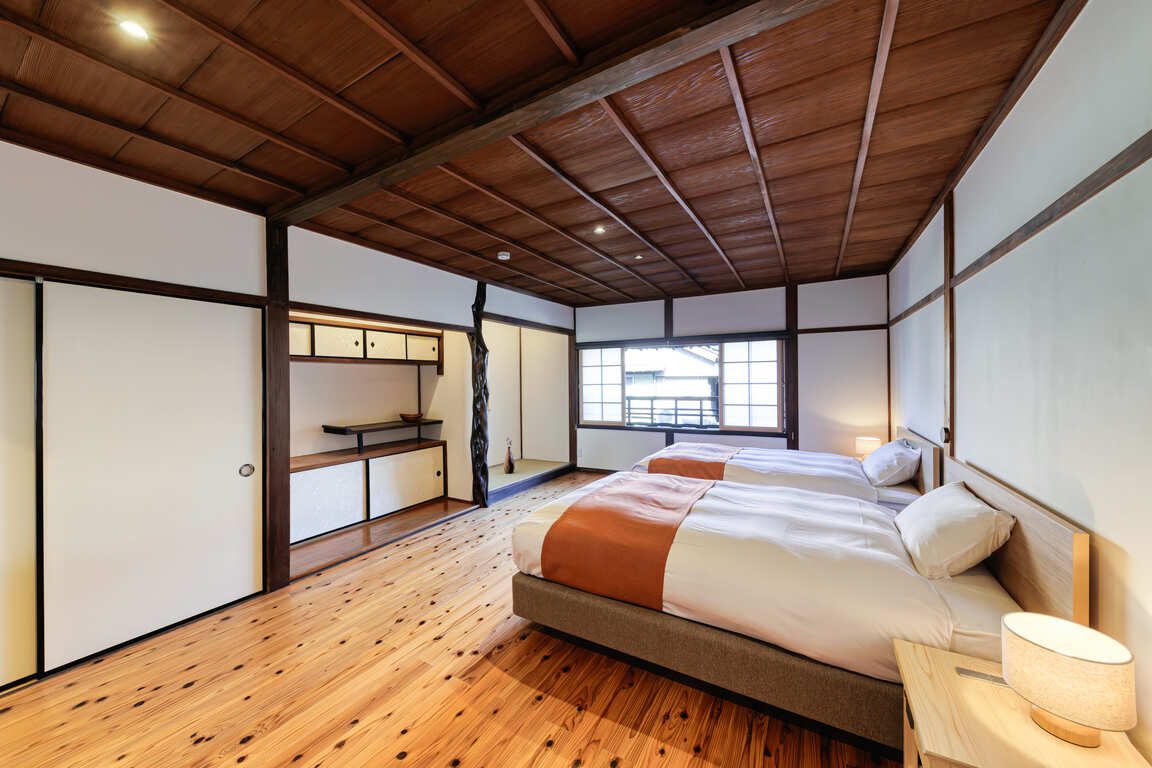 NIPPONIA HOTEL 伊勢河崎 商人町 客房的臥室