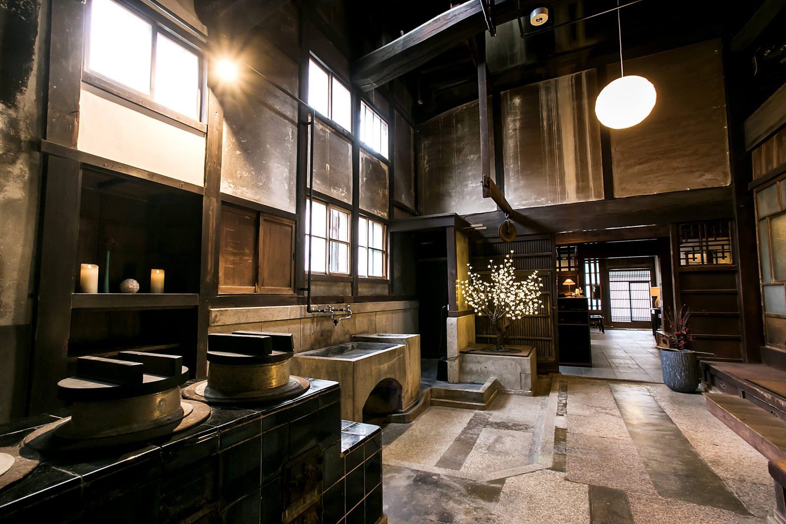 篠山城下町飯店 NIPPONIA 老宅的土間與竈