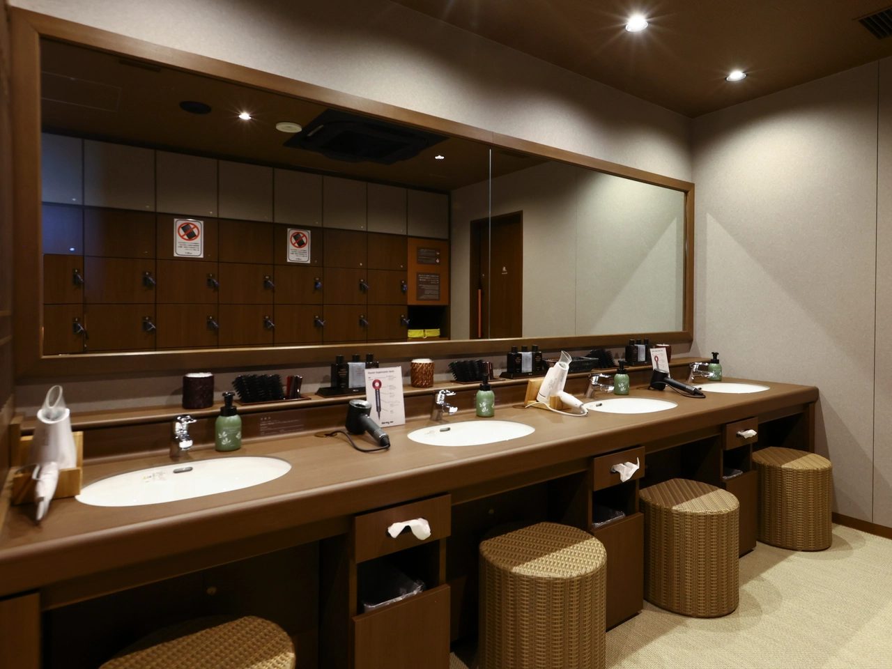 御宿 野乃仙台 浴場的梳妝檯