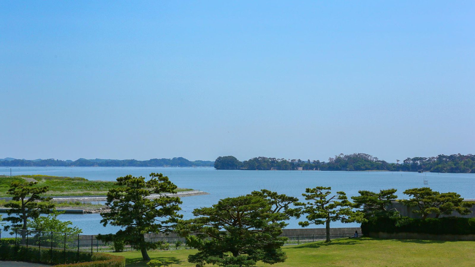 松島溫泉 Premium 壯觀飯店 從庭園望向松島的海景