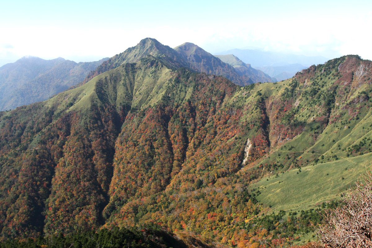 愛媛西條市石鎚山靈峰 巍峨聳立的日本百名山壯麗雲海