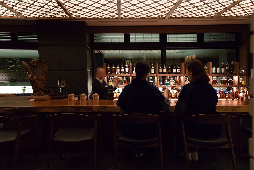 支笏湖 鶴雅別莊 碧之座 BAR 青藍