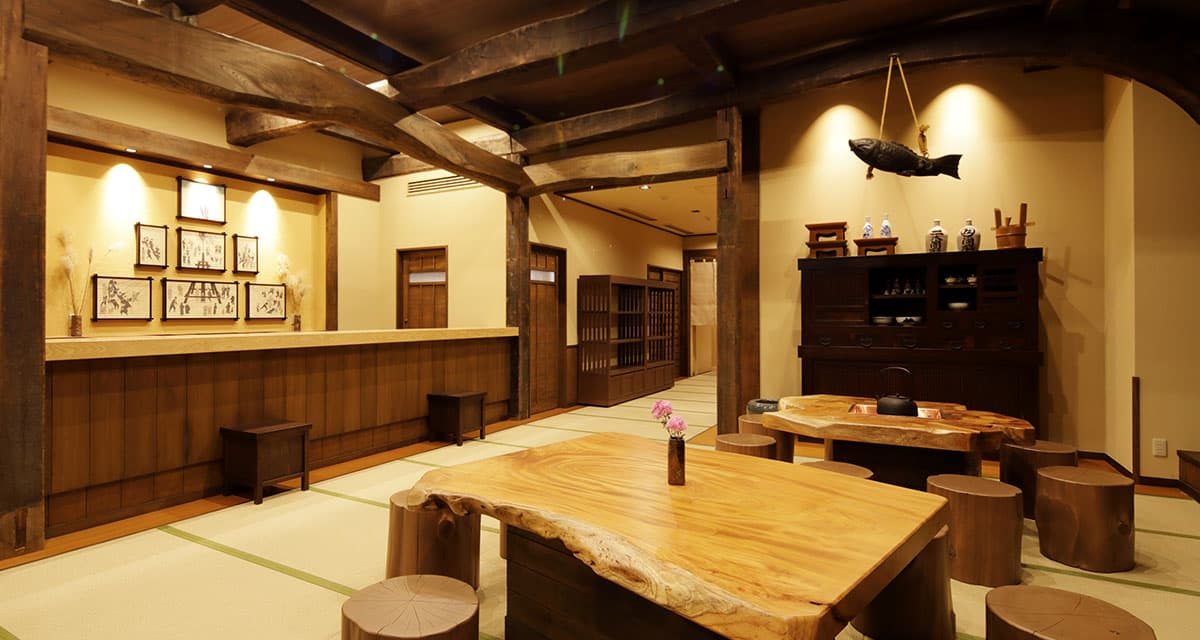 白川鄉 御宿 結之莊 挑高的大廳