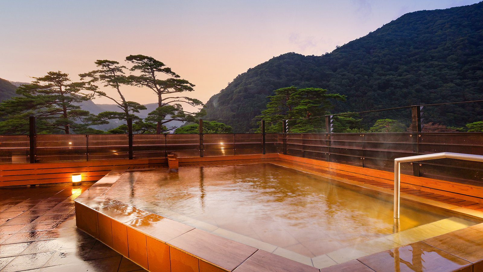 鹽原溫泉 TAOYA 那須鹽原 夕陽下的展望露天風呂