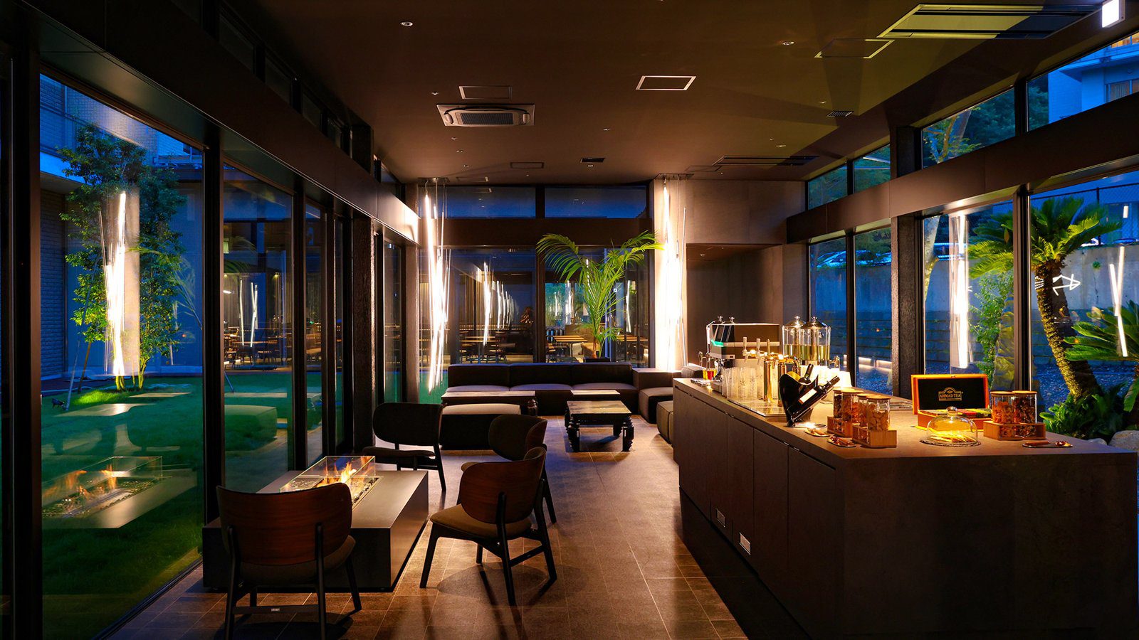 鹽原溫泉 TAOYA 那須鹽原 暖爐 Lounge 飲品區