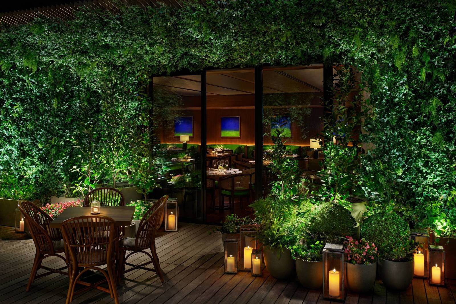東京虎之門艾迪遜酒店 The Jade Room 的 Garden Terrace 露台座位