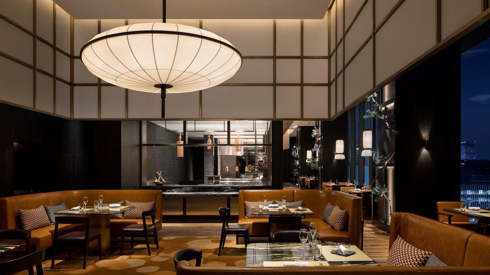 橫濱威斯汀酒店 Iron Bay 燒烤餐廳用餐區