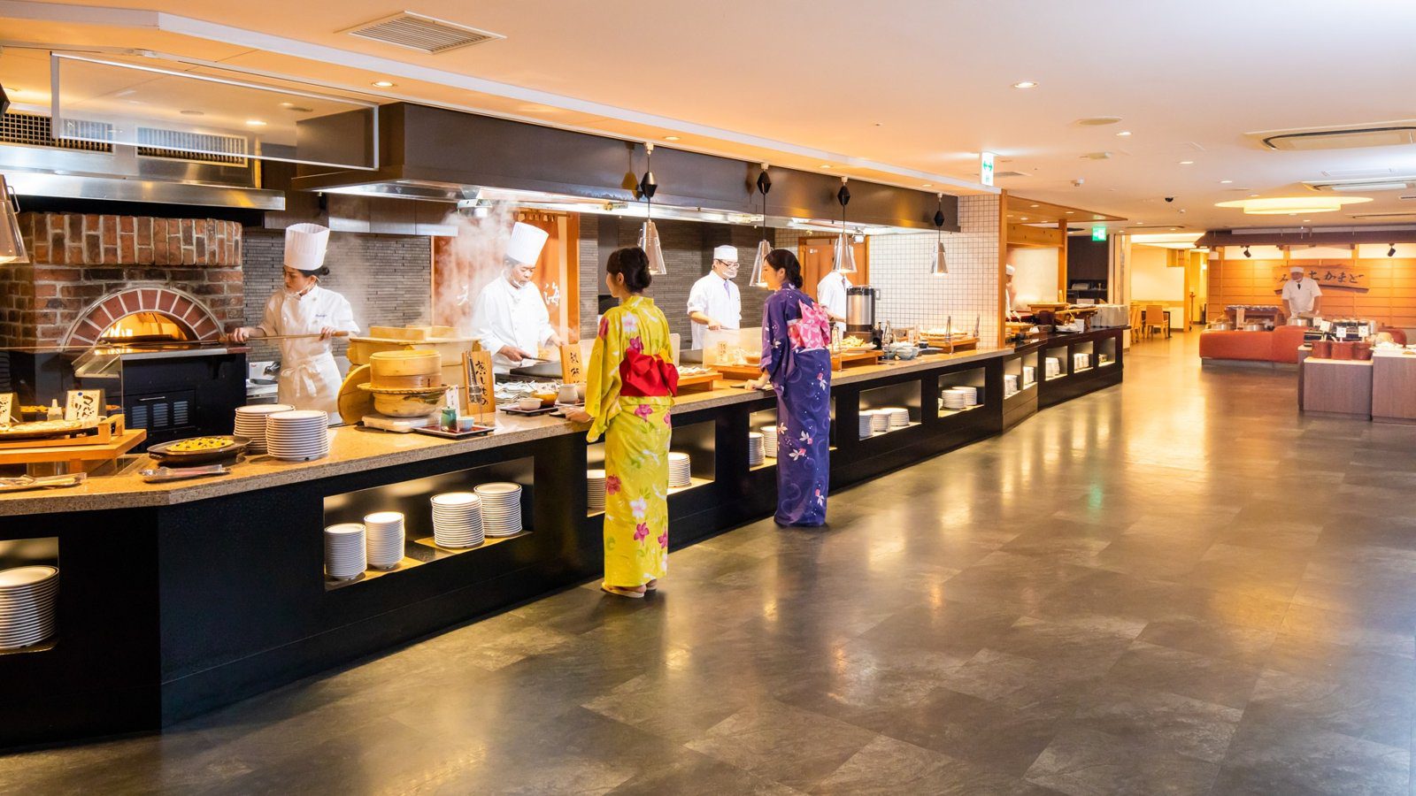 鳥羽溫泉鄉 戶田家 自助餐廳天・地・海的現場料理