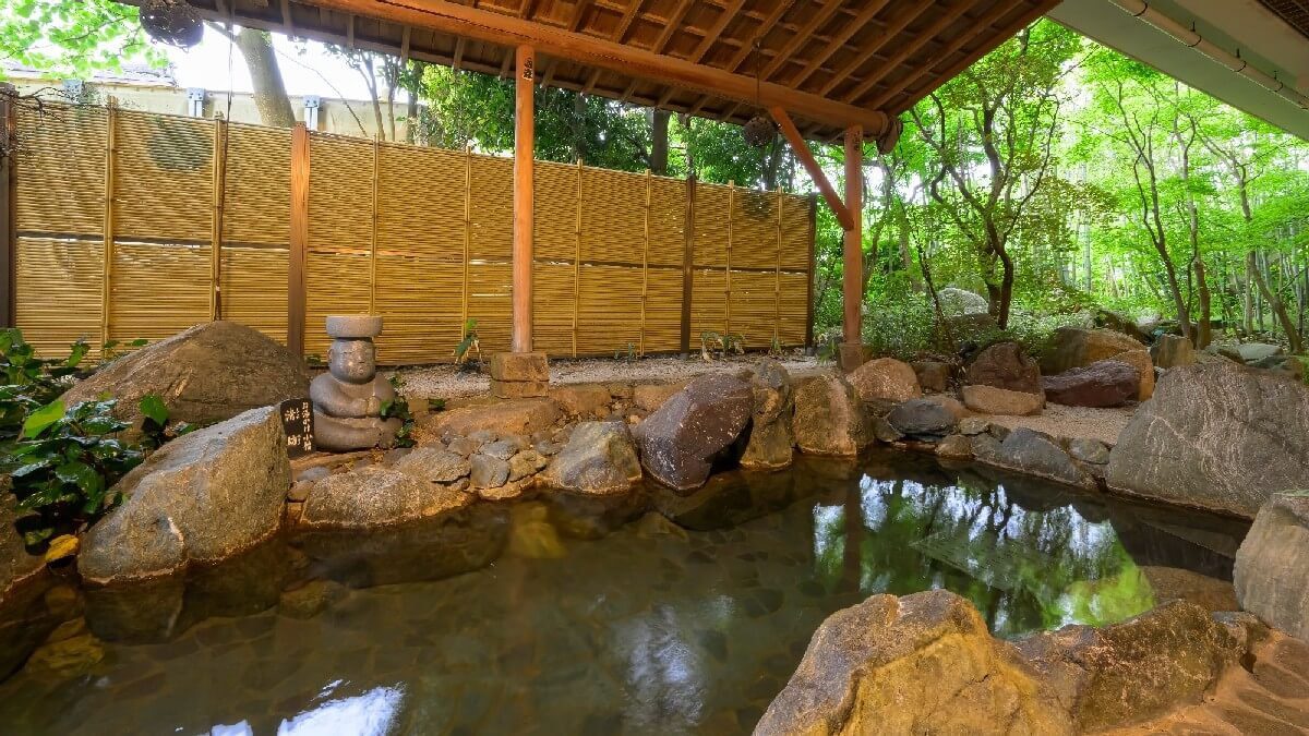月岡溫泉清風苑 庭園大浴場壯闊大岩露天風呂