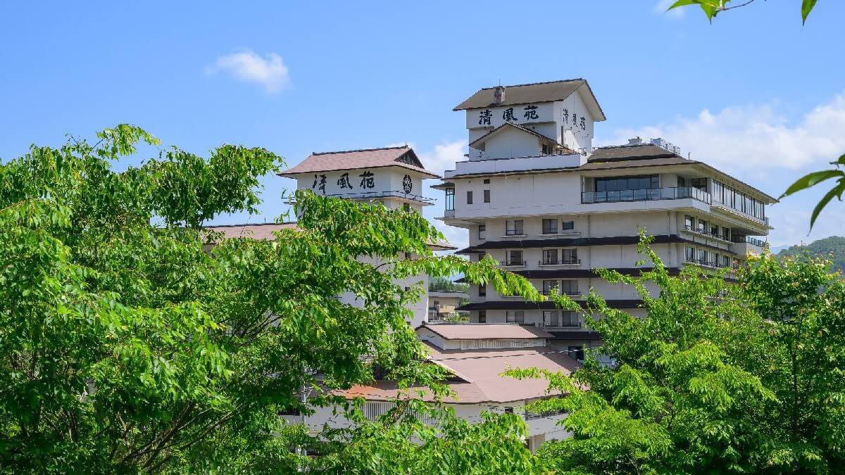 月岡溫泉 清風苑飯店 建築外觀全景