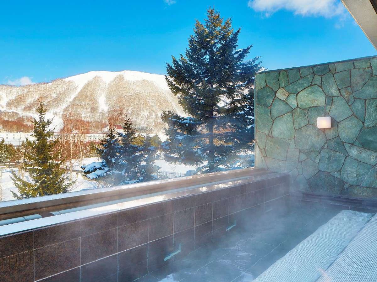留壽都威斯汀度假酒店 溫泉露天風呂與雪山景色