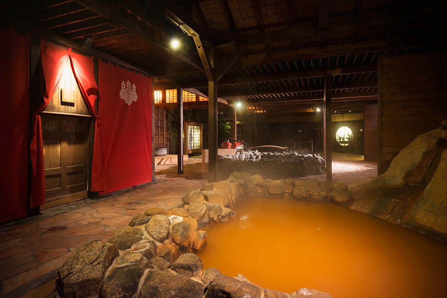 有馬 KIRARI 飯店 太閤の湯 金泉岩風呂夜景