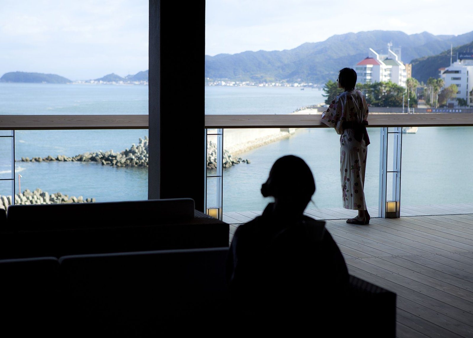 淡路島 渚の荘 花季 從欄杆看出去的海