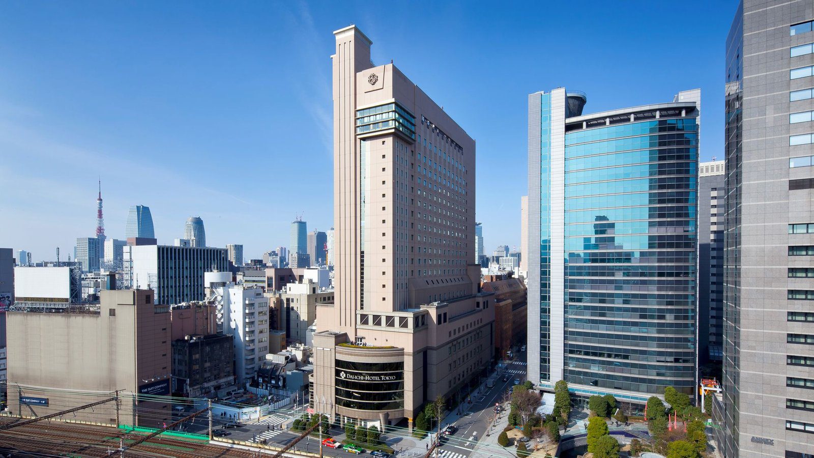 第一飯店東京 白天的飯店大樓外觀