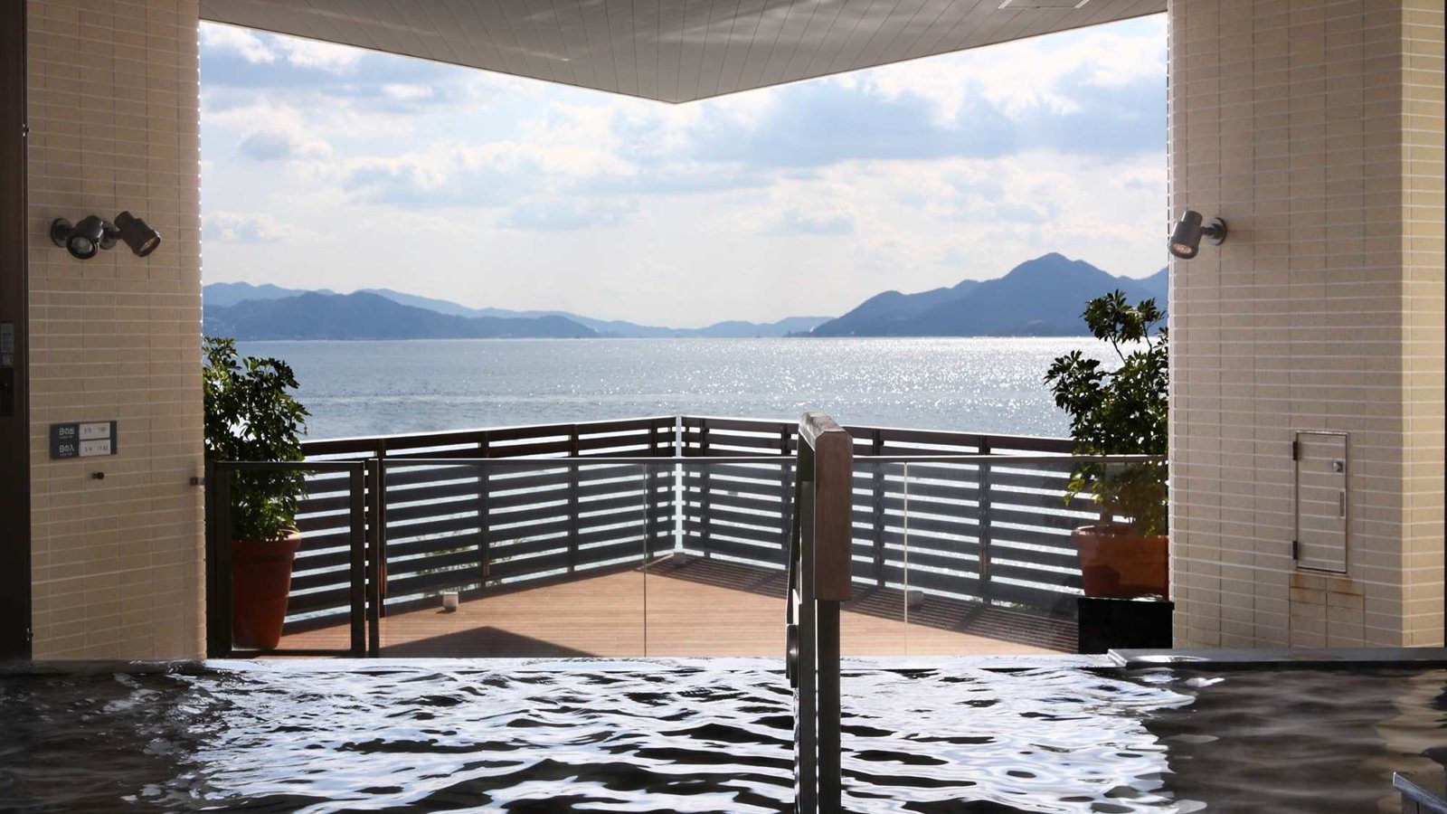 廣島格蘭王子大飯店 面向瀨戶內海的展望露天浴池